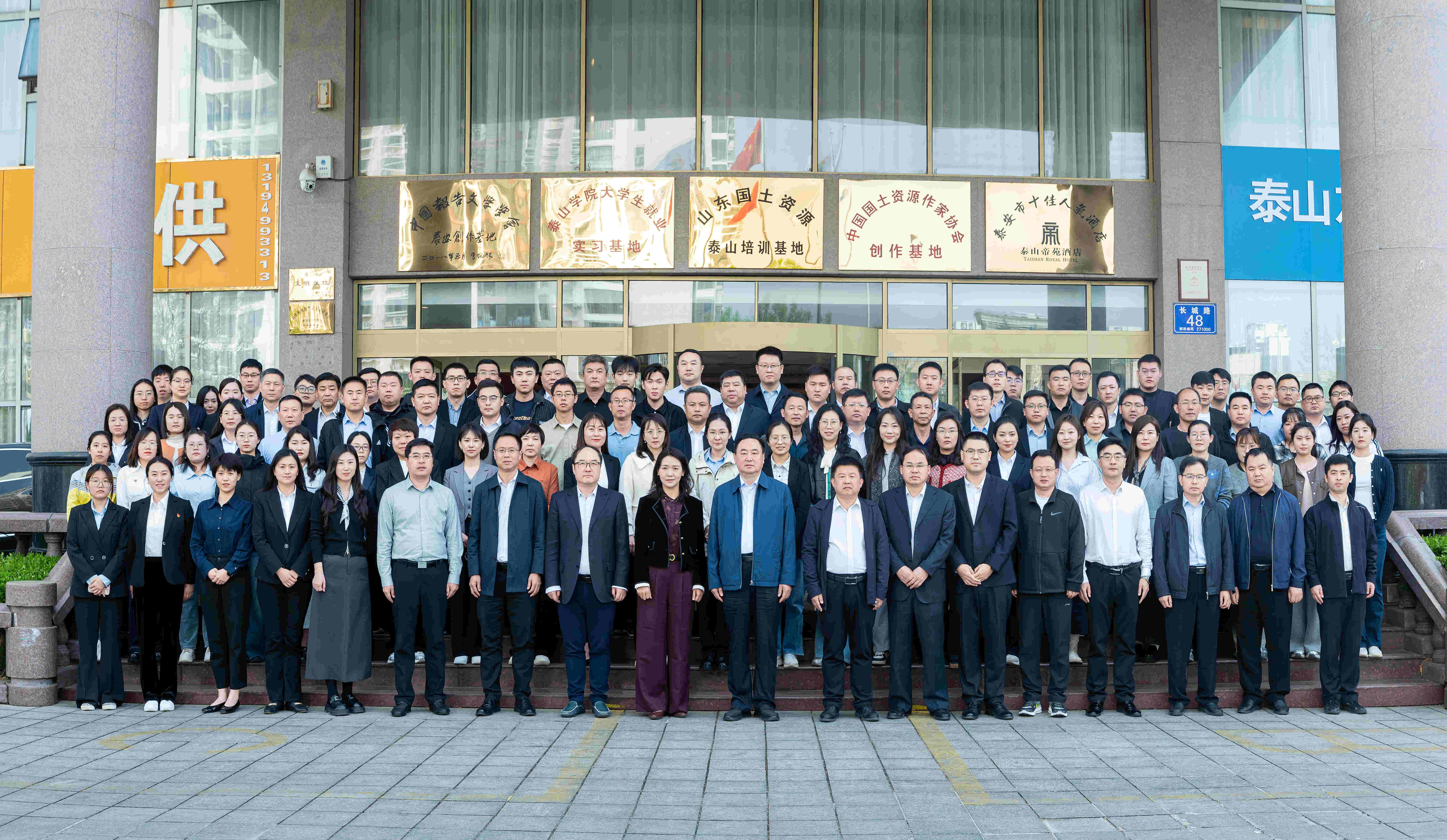 DSC_9932-Pano (2)-opq3560722133_副本1.jpg DSC_9932-Pano (2)-opq3560722133_副本1.jpg